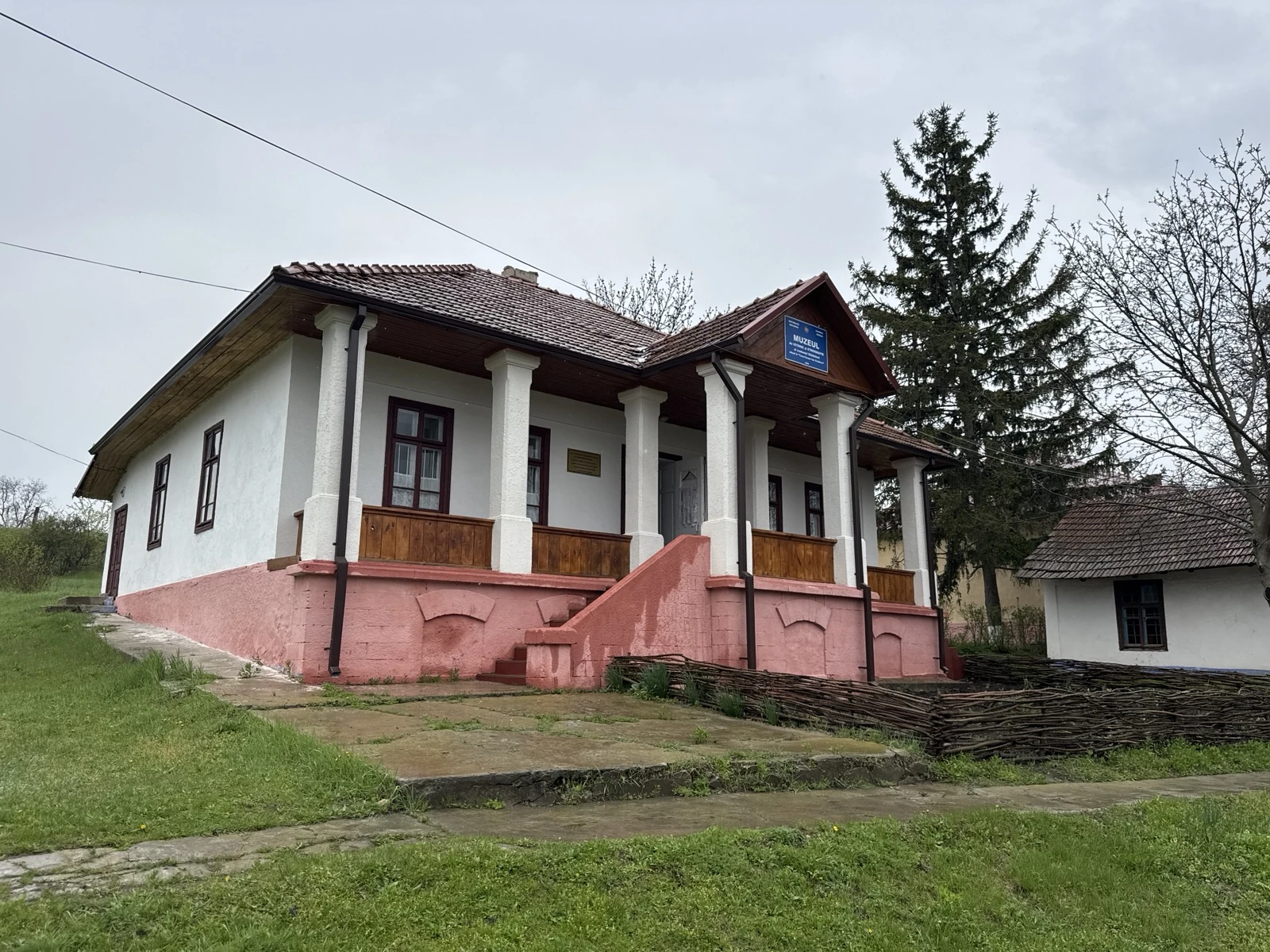 Casa-conac Ion Croitoru, sediul muzeului din Ghiduleni