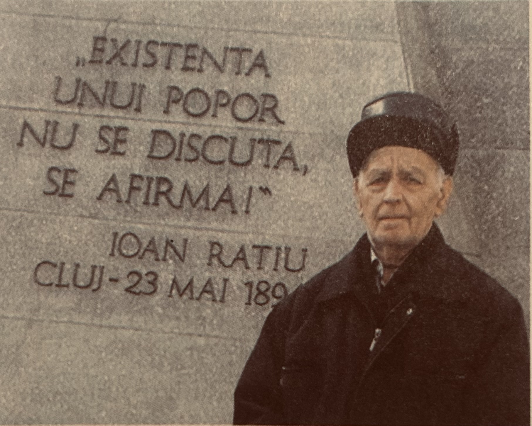 Ion Tudose la monumentul lui Ioan Rațiu